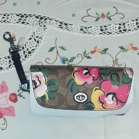 NEW Coach🌹ROSE COURT CROSSBODY➕EYEGLASS CASE Pink and Red Blooms - Picture 8 of 15